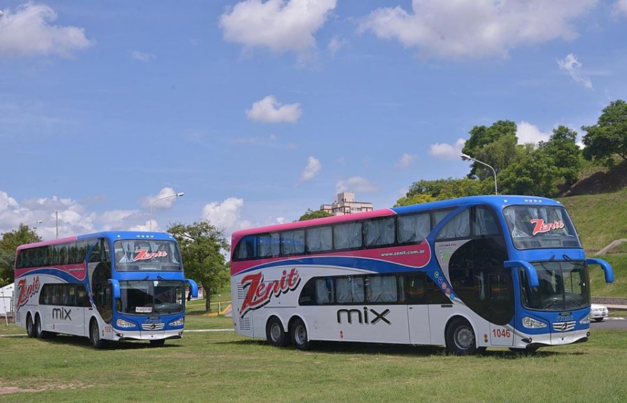 FOTO ZENIT NUEVOS. Los dos coches que Zenit sum&oacute; a su flota.