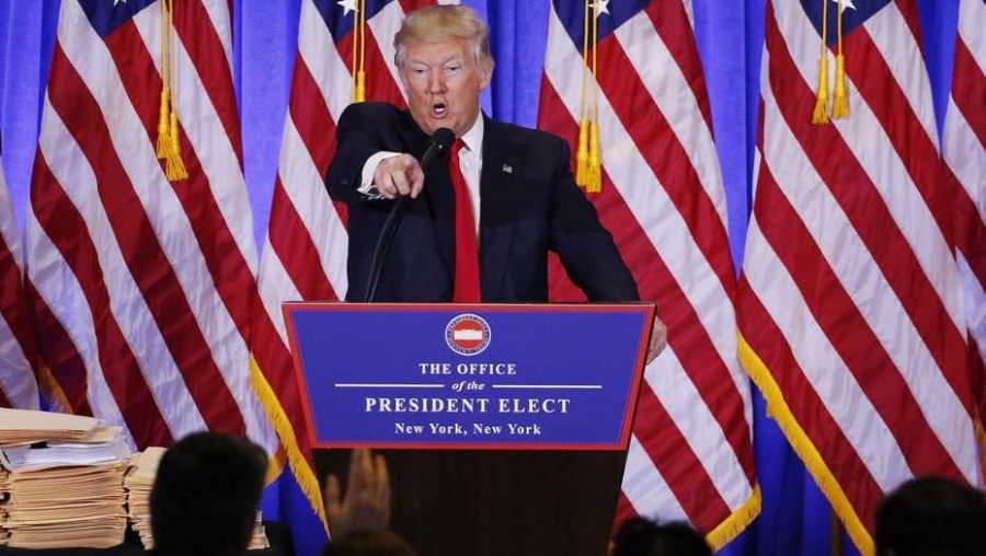 FOTO AFP-NA IRA. Trump furioso con algunos periodistas.