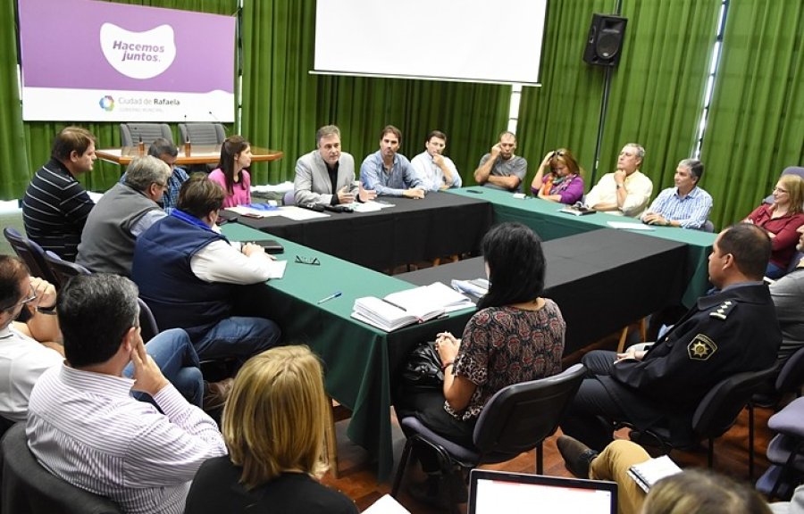 El Consejo Consultivo adquiere su mayor dimensi&oacute;n en tiempos de crisis", afirm&oacute; Castellano.- Fotos: Prensa Municipal