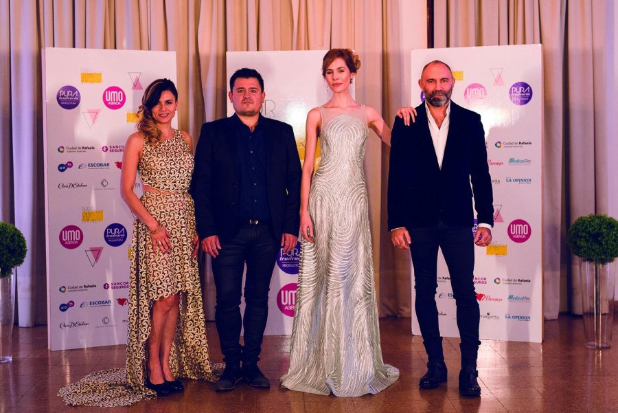 FOTOS MAURO BONETTO 3ª EDICIÓN./ Ana Julia Ordoñez, Alexis Astore, Elina Fernández Fantacci y Gabriel Lage. DESFILE./ Los modelos femeninas y masculinos con los organizadores.