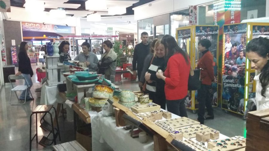 FOTO FERIA DE EMPRENDEDORES PASEO. La Feria tiene una amplia variedad de productos.