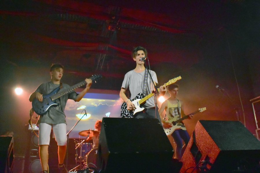 FOTO GS EN LA PREVIA. 4to Tiempo vive con ansiedad los d&iacute;as previos a su presentaci&oacute;n en el Cosqu&iacute;n Rock.