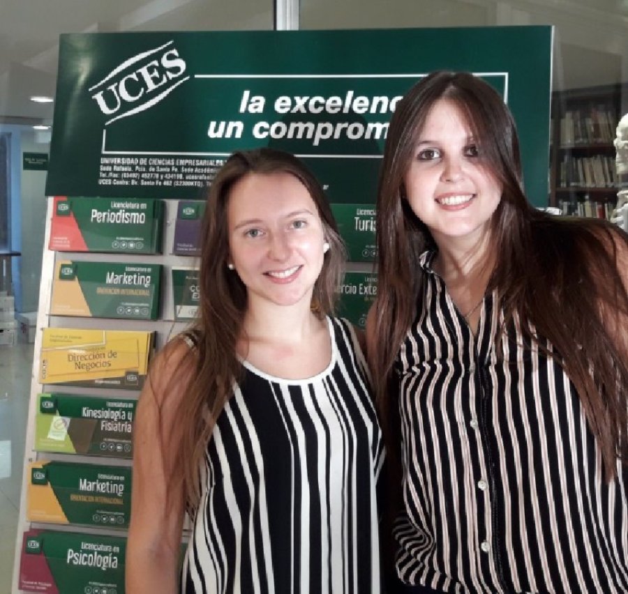 FOTO UCES ALUMNAS DE UCES./ Ana Bel&eacute;n Fraire y Daiana Tosetto.