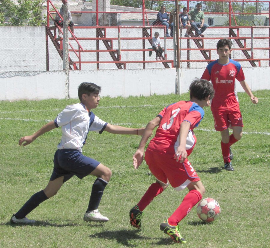 FOTO ARCHIVO INFERIORES. / Los torneos ya tienen su programa para el 2018.