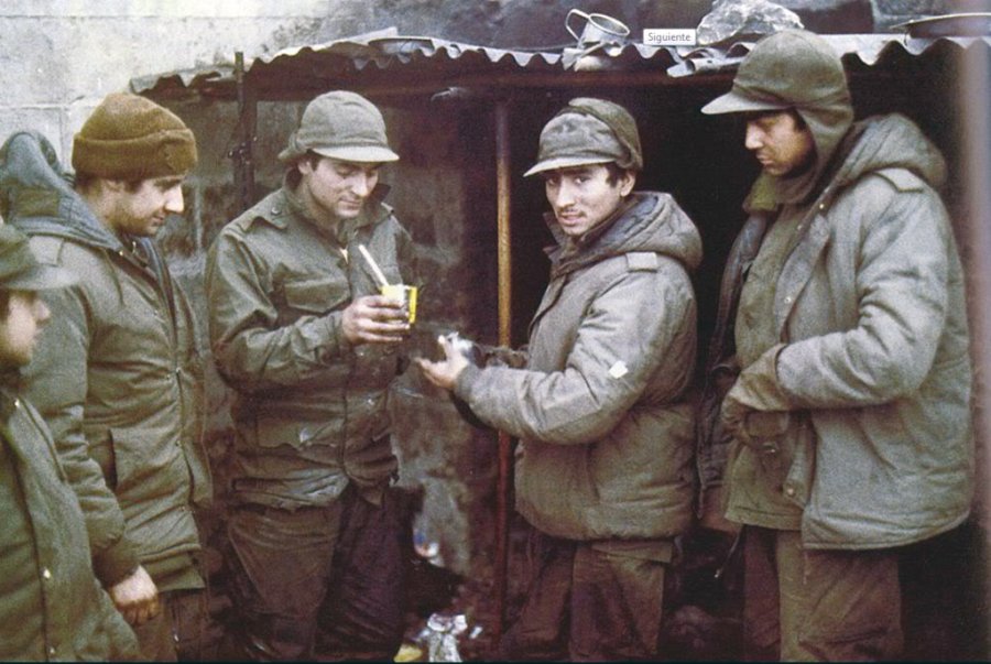 FOTO ARCHIVO MALVINAS./ Los soldados fueron nuestros h&eacute;roes.