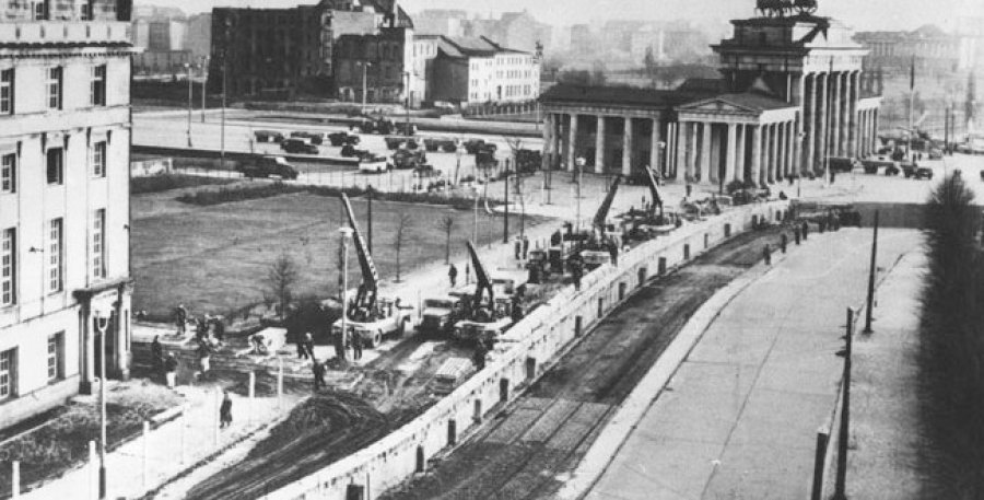MURO DE BERLIN. Treinta a&ntilde;os despu&eacute;s de su ca&iacute;da surgen a&ntilde;oranzas. FOTO ARCHIVO