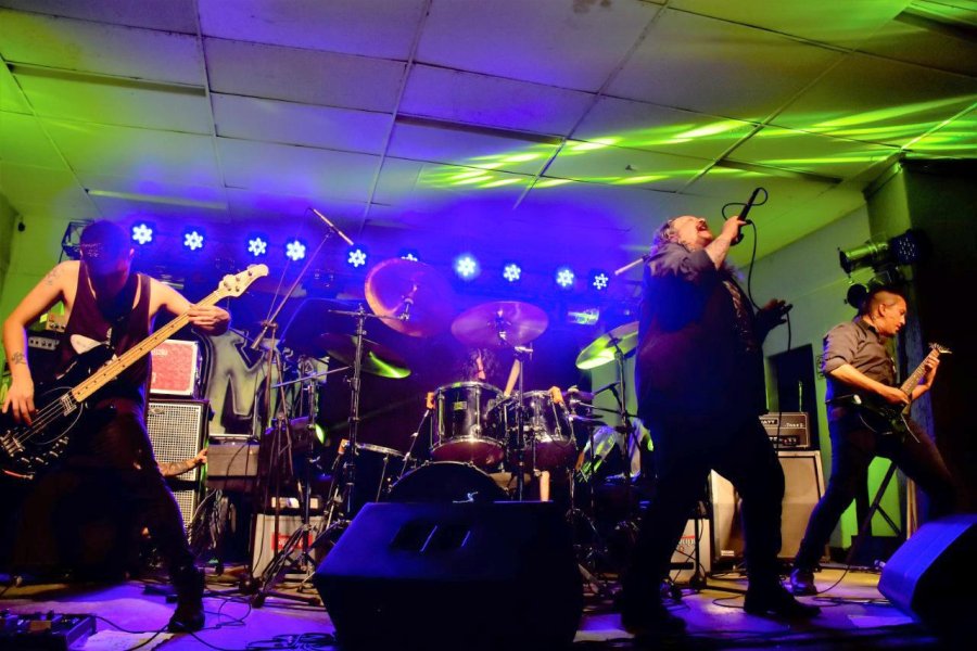 FOTO G. SANCHEZ POTENTE. Mal&oacute;n hizo vibrar el sal&oacute;n de Independiente con un show a puro heavy metal. RAFAELINOS. Torke mostr&oacute; nuevamente su crecimiento como banda.