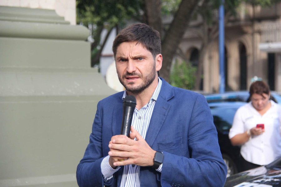 FOTO JORGE BARRERA ENTREGA. El Ministro Pullaro entreg&oacute; nuevas unidades a la URV.   ULTIMA GENERACION. Los autos son los denominados "inteligentes" por todas sus caracter&iacute;sticas.