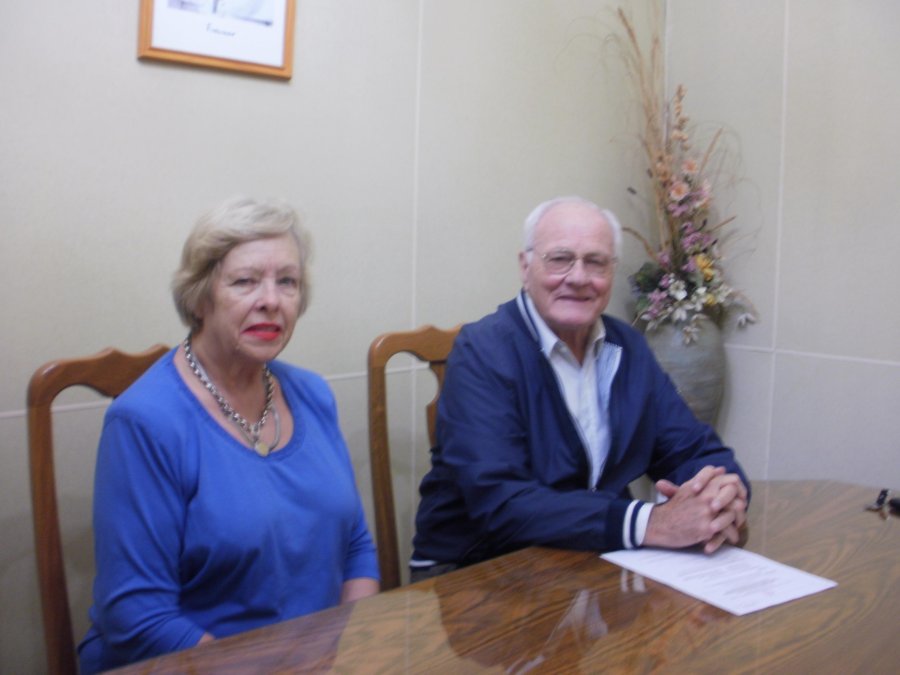 FOTO LA OPINION// ANUNCIOS./ Fueron efectuados por Norma Brarda y Edelvio Sandrone.