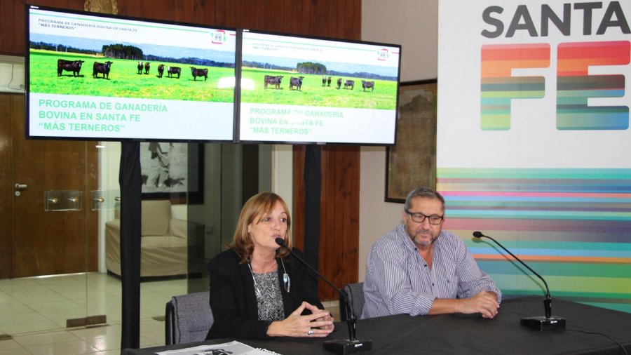 FOTO IP PRESENTACION./ Alicia Ciciliani y Roberto Ti&oacute;n.