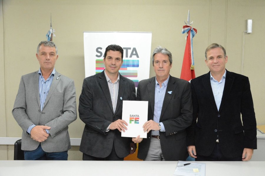 FOTO PRENSA OM// CONVENIO./ Omar Mart&iacute;nez, Mauro Gilabert, Jos&eacute; Garibay y Fernando Muriel en el Nodo.