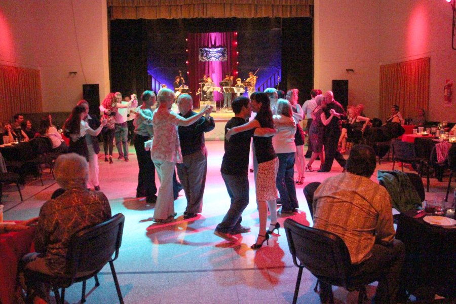 FOTO SCP// MILONGA./ El &aacute;mbito elegido para el encuentro es el Club Almagro.