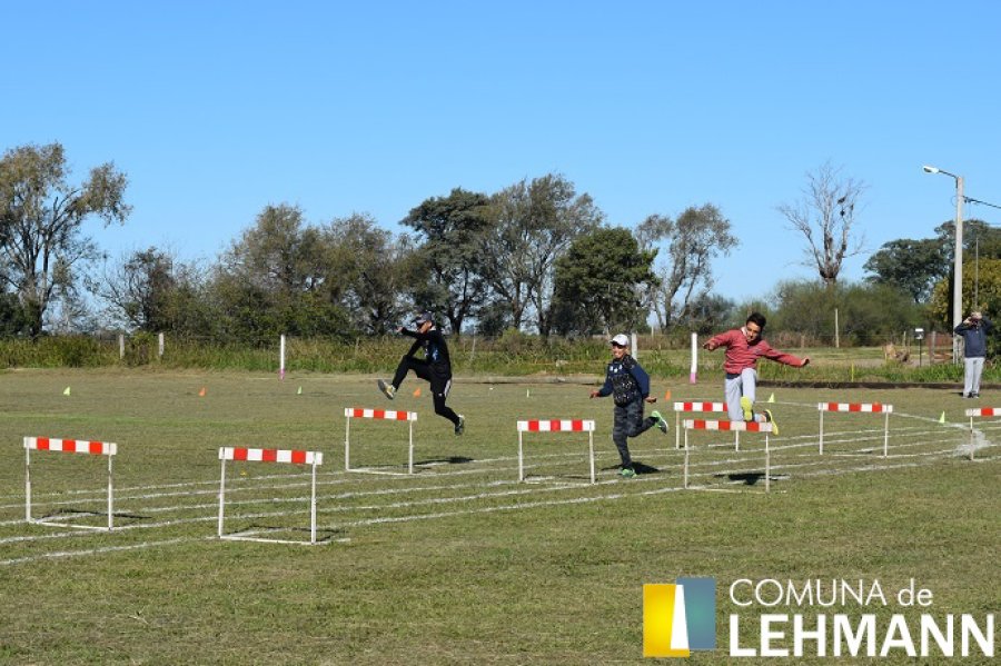 FOTO PRENSA COMUNA// ATLETISMO./ Uno de los momentos de la actividad cumplida el pasado 7.