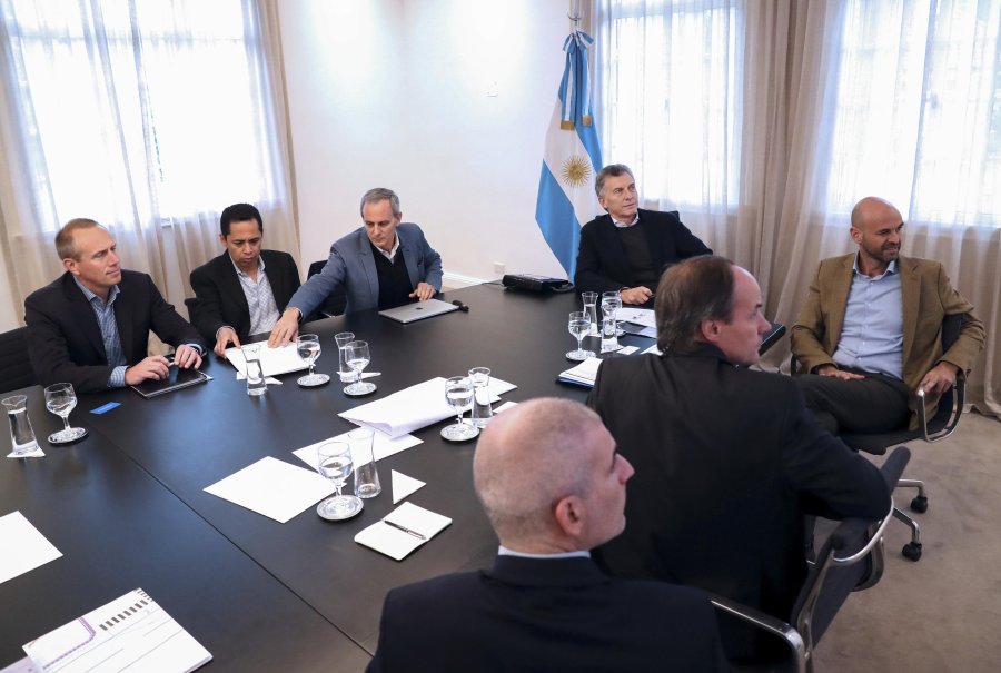 FOTO NA AUDIENCIA. Macri con directivos de Flybondi.