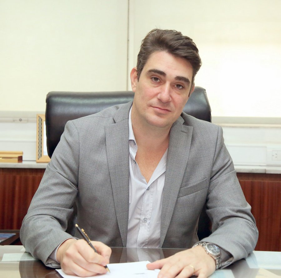 FOTO NA EX MINISTROS. Cabrera y Aranguren fueron despedidos por Macri. DESIGNADOS. Sica ser&aacute; ministro de Producci&oacute;n e Iguacel deja Vialidad Nacional para asumir en Energ&iacute;a.