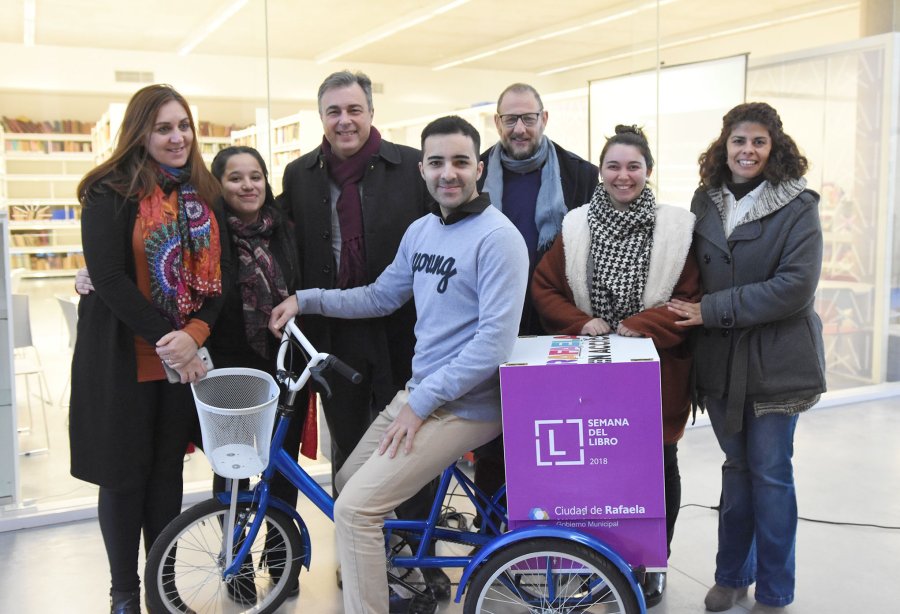 FOTO CP// BIBLIOTECA MOVIL// propuesta innovadora para promover la lectura en los ni&ntilde;os.