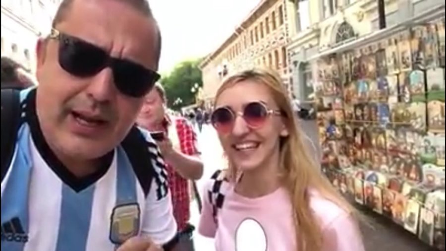 FOTO MIN. DE SEG. OTRO QUE NOS DEJA EN RIDICULO. Marcelo G&eacute;nova de 48 a&ntilde;os, protagonizando su "haza&ntilde;a".