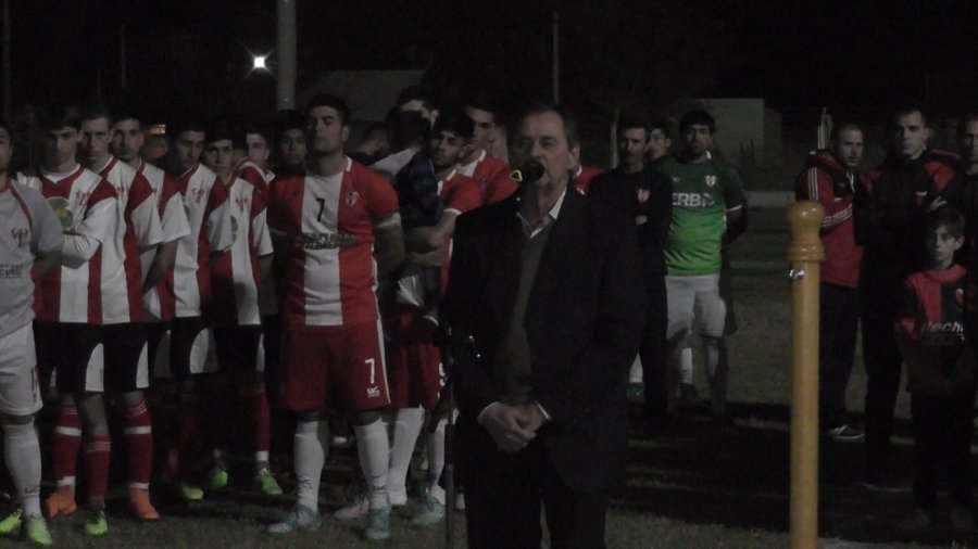 FOTO PRENSA COMUNA// NORBERTO MINETTI./ Durante su mensaje en el Deportivo Tacural.