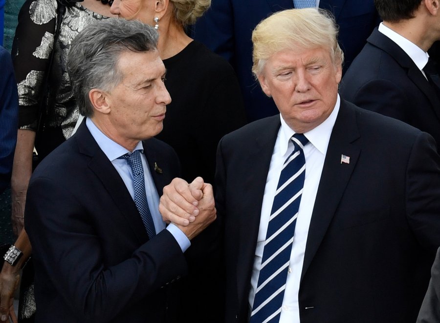 FOTO NA LAZOS. Macri junto a Trump.