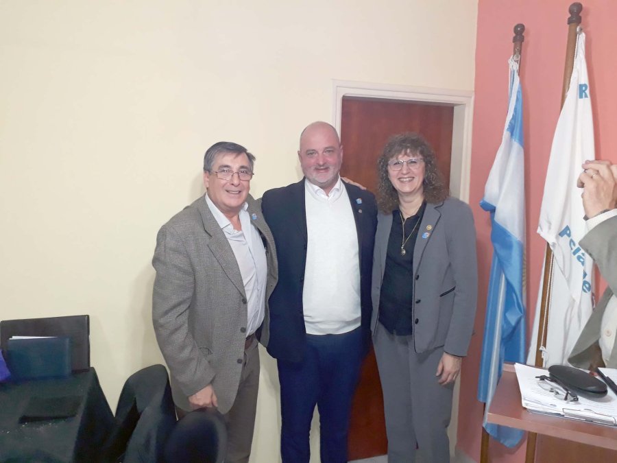 FOTO EGH ROTARIOS./ Dimas Vicent&iacute;n, Germ&aacute;n Verna y Silvana Gramaglia.
