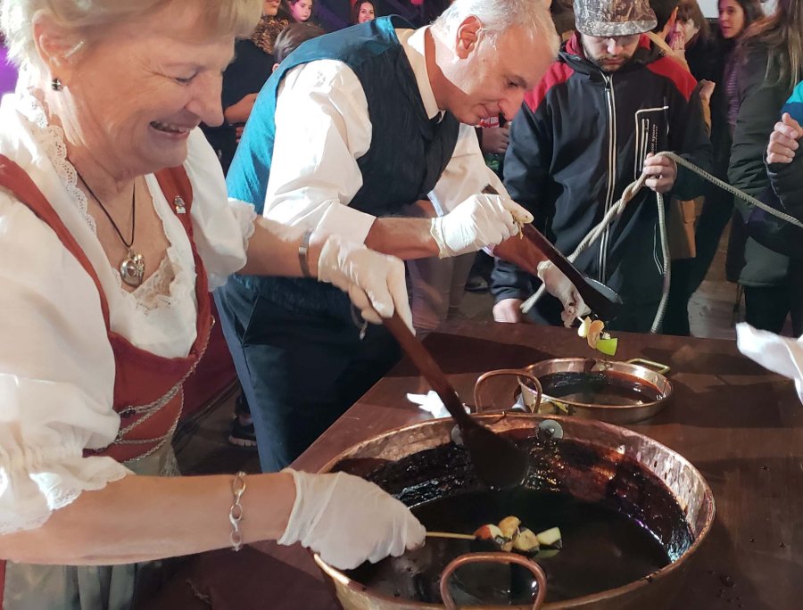 LA FONDUE./ Una exquisitez que no puede soslayarse.