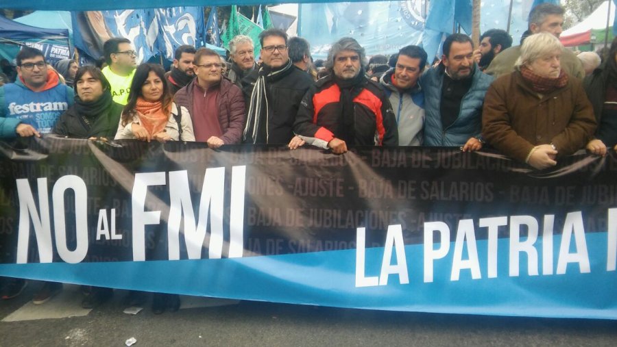 FOTO FESTRAM ANTI FMI. Cocco y Leoni, entre los participantes.