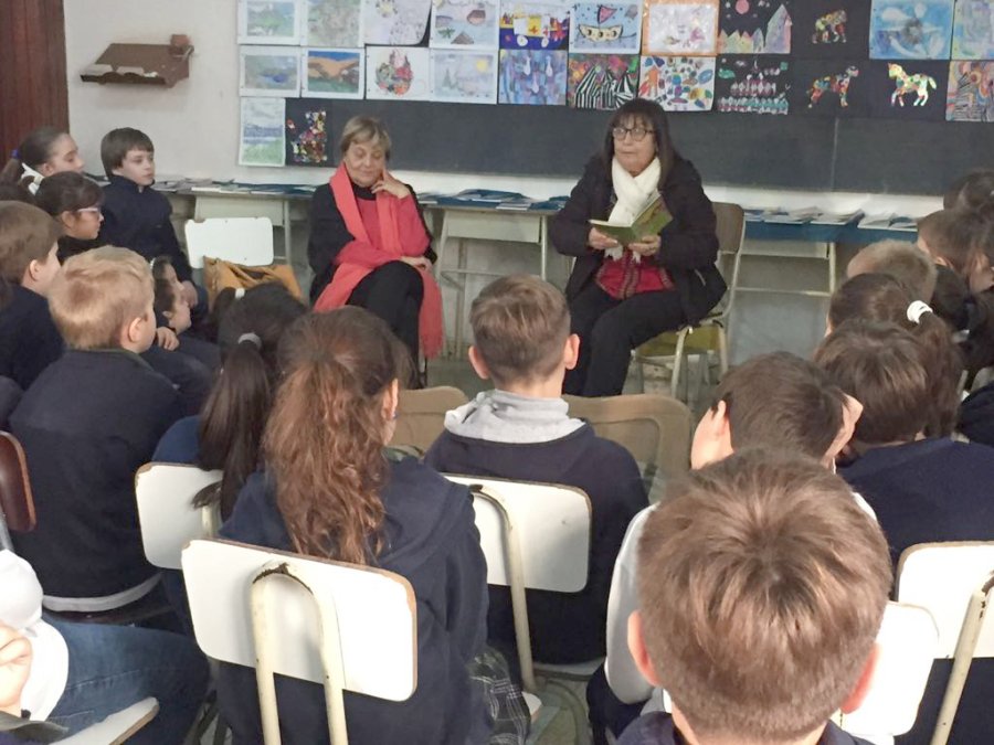 EN BELLA ITALIA./ Toda la escuela comparti&oacute; la magia y la alegr&iacute;a de  la lectura. ESCUELA MISERICORDIA./ Alberg&oacute; una estupenda jornada destinada a la lectura.