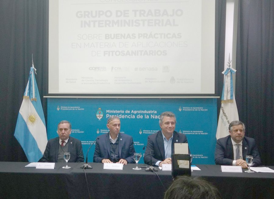 FOTO MIN. AGROINDUSTRIA MINISTROS. Fueron los encargados de dar detalles sobre buenas pr&aacute;cticas agr&iacute;colas.