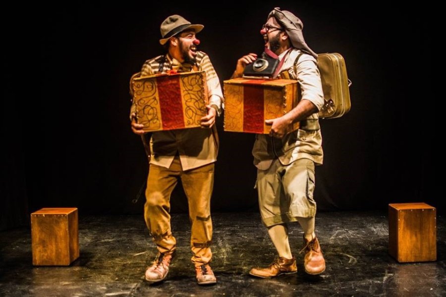 FOTO PRENSA MUNICIPAL A LA ESCUELA. Educaci&oacute;n y cultura se encuentran de la mano del teatro.