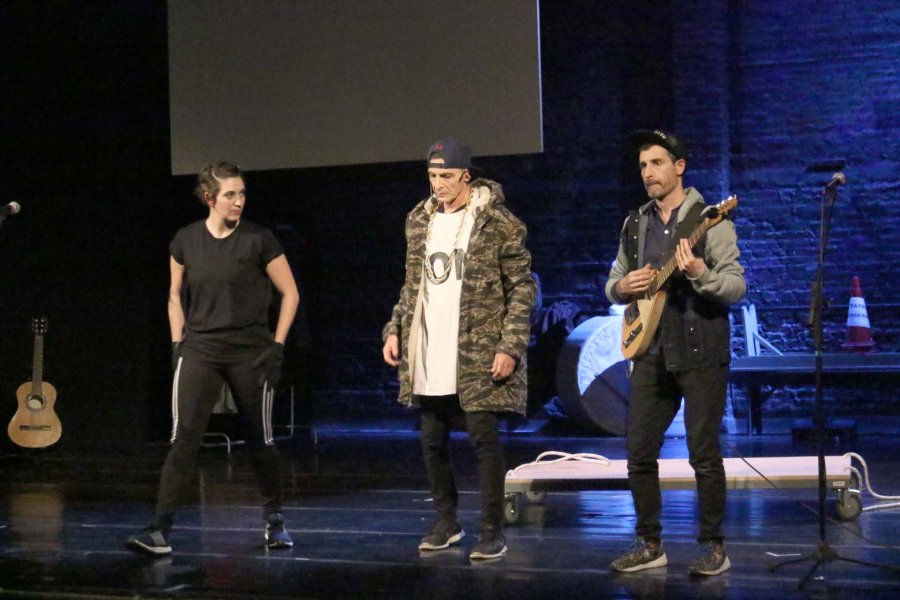 FOTO J. BARRERA NOMADAS./ La puesta fue en la sala del Teatro Belgrano. EN EL LASSERRE./ Se presentó 