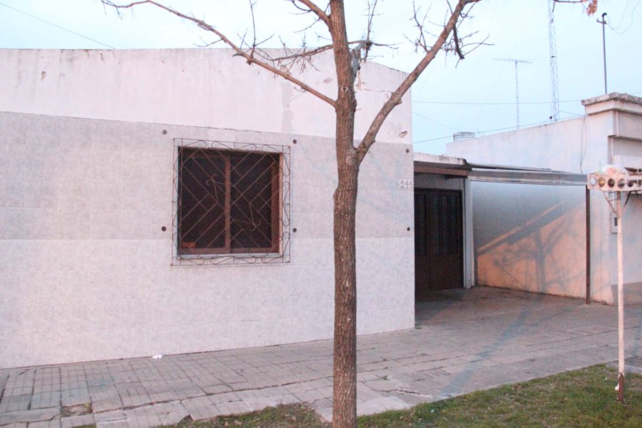 FOTO J. BARRERA SANTA ROSA 944. La vivienda que habr&iacute;a sido &ldquo;visitada&rdquo; por los amigos de lo ajeno.