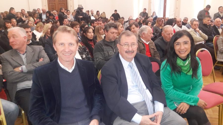 FOTO COMUNICACION// CONVENIO./ El intendente Toselli en el acto en el que se suscribi&oacute; el acuerdo.