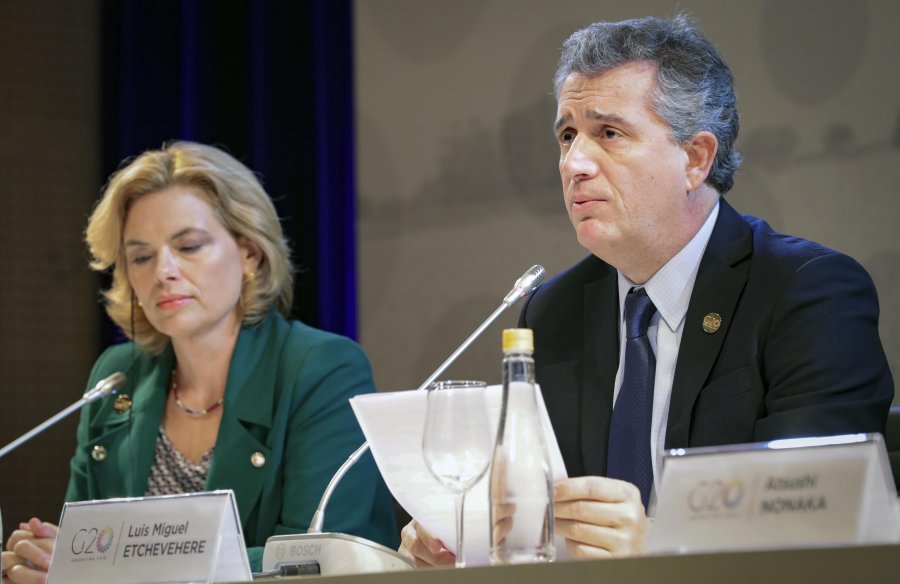 FOTO NA CIERRE. Etchevehere y la ministra de Alimentaci&oacute;n y Agricultura alemana, Julia Klockner.