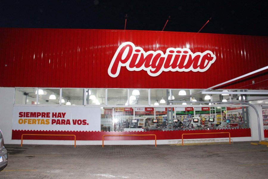 FOTO J. BARRERA SUPERMERCADOS PING&Uuml;INO. La flamante Sucursal que hoy a las 8 abrir&aacute; sus puertas al p&uacute;blico.