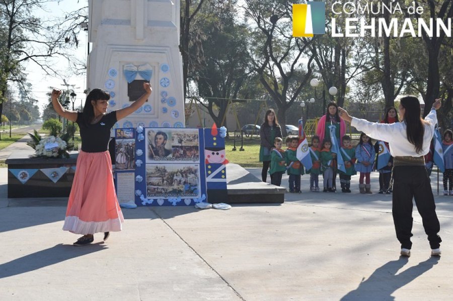 FOTO PRENSA COMUNA// HOMENAJE./Carla Cejas y Brian Ull&uacute;a en una coreograf&iacute;a.
