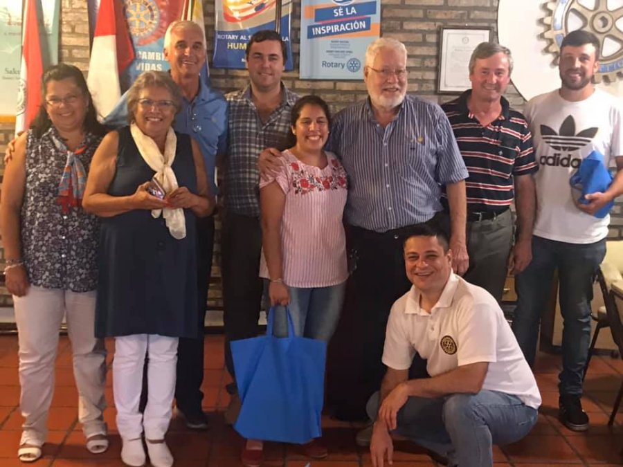 FOTO PRENSA ROTARY// EN EL CLUB RAFAELINO./ Los seleccionados para participar de la experiencia.