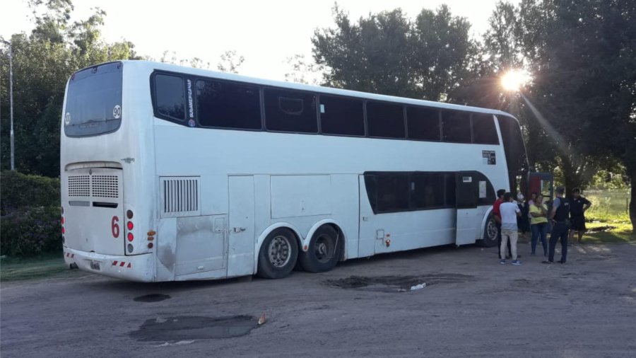 FOTO MIN. SEGURIDAD DE LA NACION TRABAJO DE CONTROL. Gendarmer&iacute;a decomis&oacute; mochilas, zapatillas y distintas prendas de vestir.