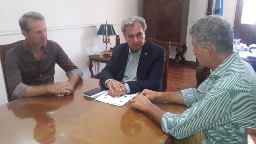 FOTO COMUNICACION// ENCUENTRO./ Gonzalo Toselli, Pablo Far&iacute;as y Omar Mart&iacute;nez.