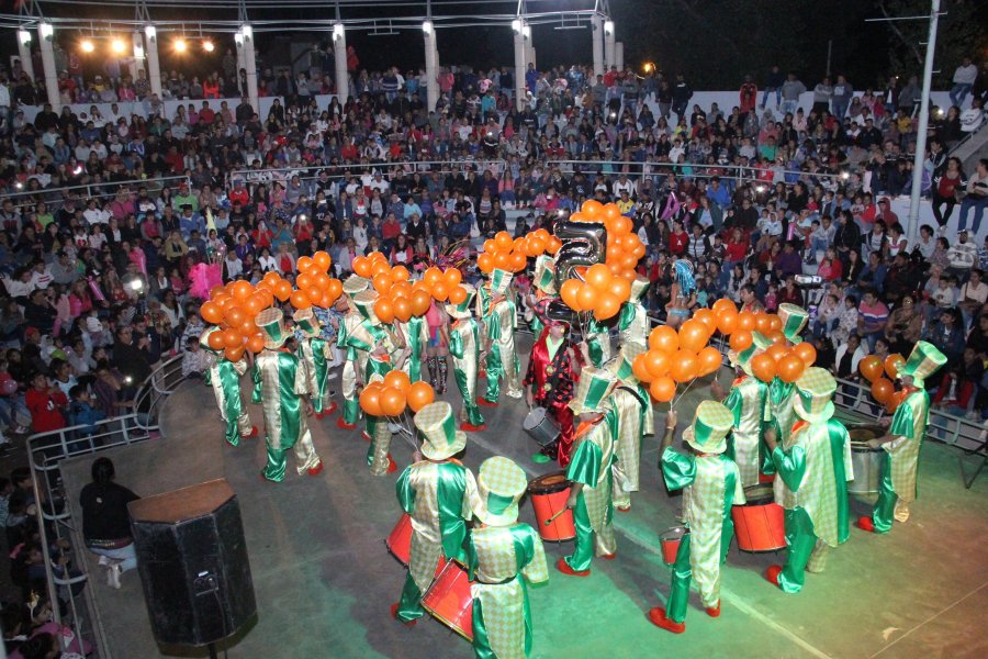 FOTO J.BARRERA// CARNAVALES./ Brillo, color y mucho ritmo y alegr&iacute;a prometen las comparsas locales.