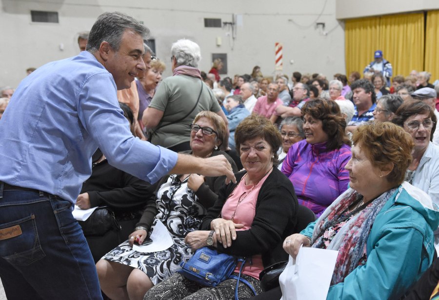 FOTO CP// NATACION./ La actividad tuvo una gran convocatoria y su crecimiento se palpa cada a&ntilde;o.