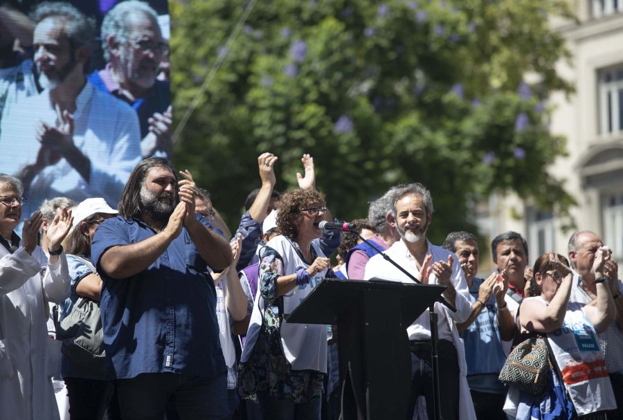FOTO NA PARO. Los gremios nucleados en CTERA se manifestaron en Capital Federal.