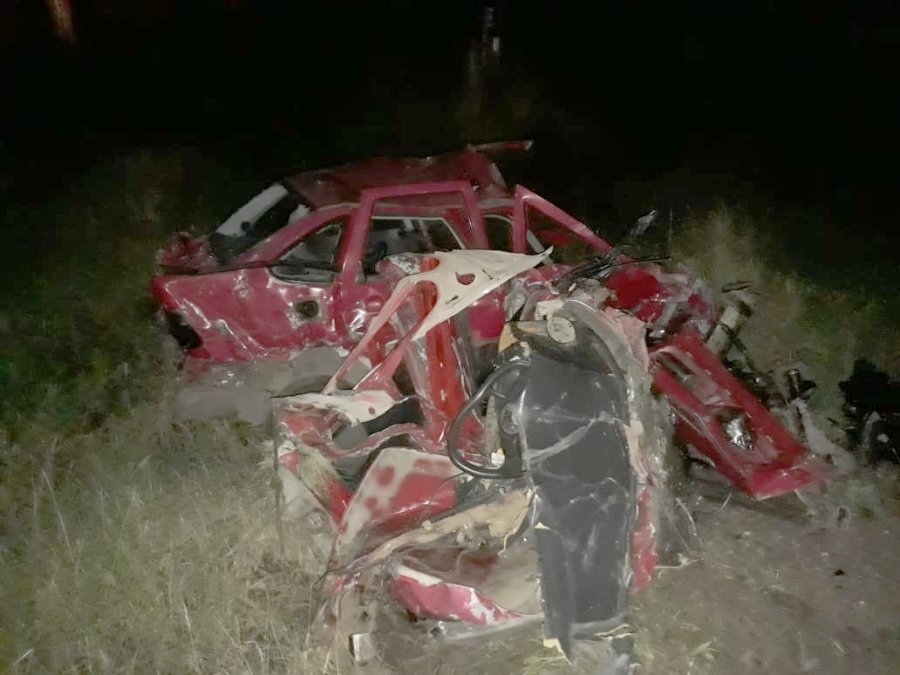 FOTO LA OPINION ONLINE VW POLO CLASSIC. Era conducido por quien falleci&oacute; en el acto.