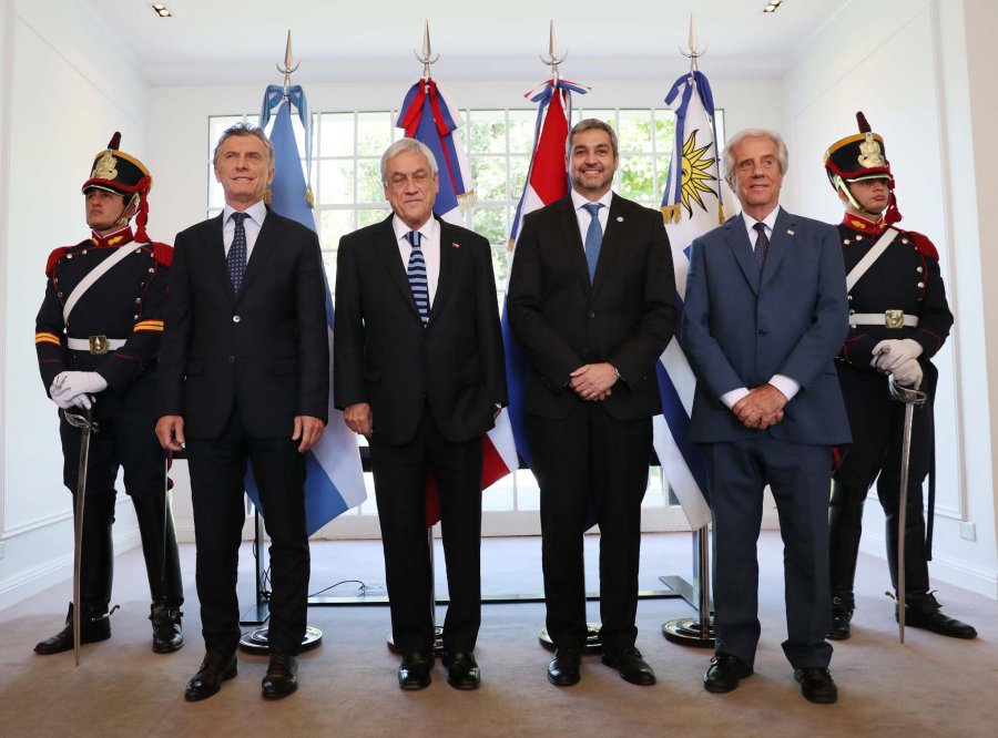 FOTO NA EN OLIVOS. Macri, Pi&ntilde;era, Abdo Ben&iacute;tez y Tabar&eacute; V&aacute;zquez.