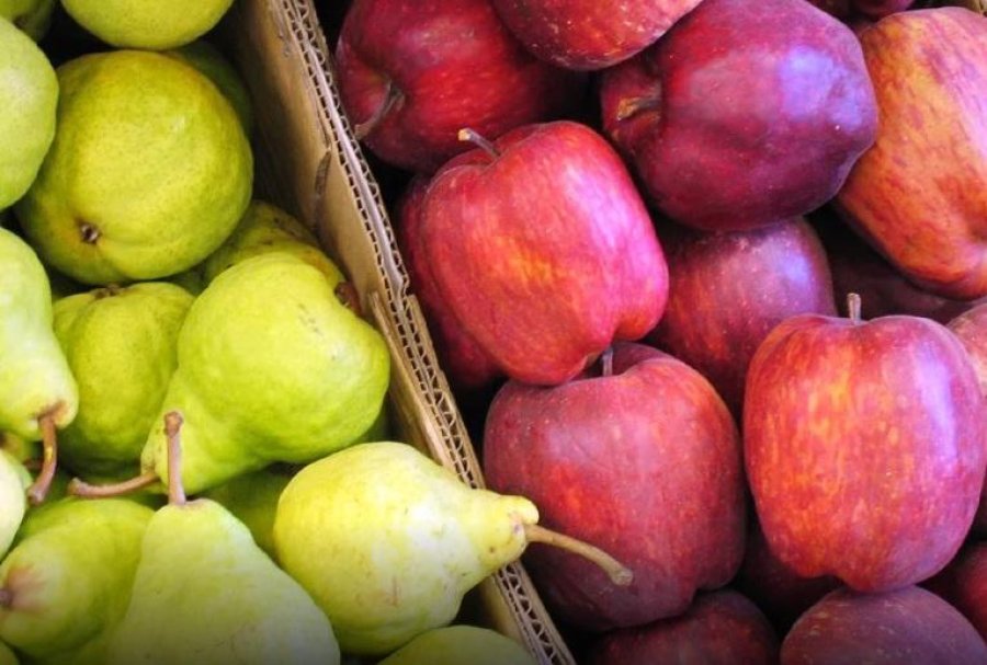FOTO ARCHIVO FRUTAS. Peras y manzanas llegan al mercado de Brasil.