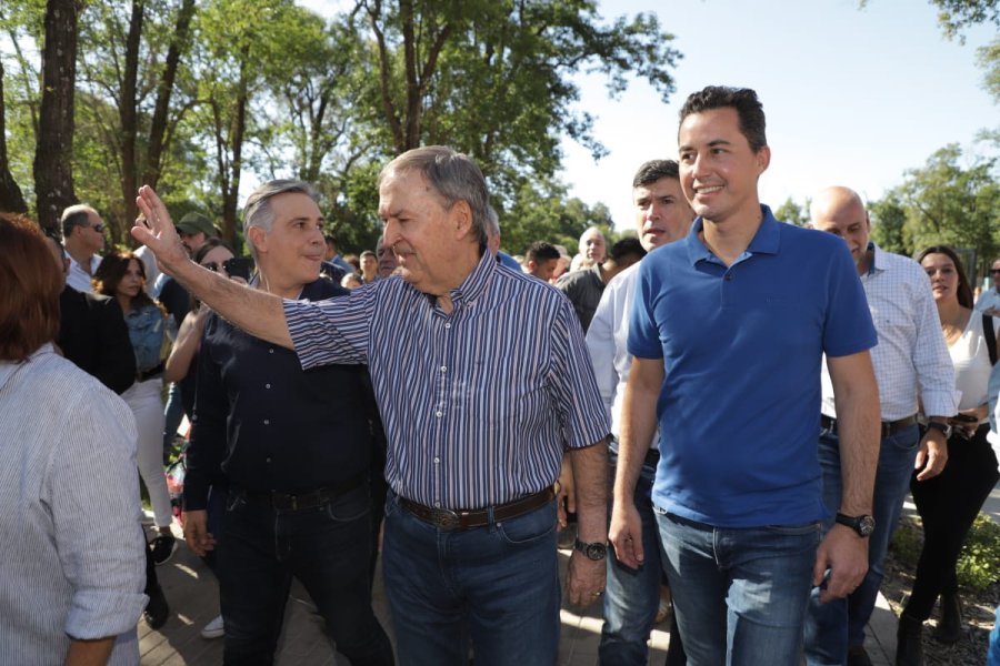 FOTO TWITTER SCHIARETTI FORMULA. Schiaretti junto a Calvo en el flamante Parque del Chateau.