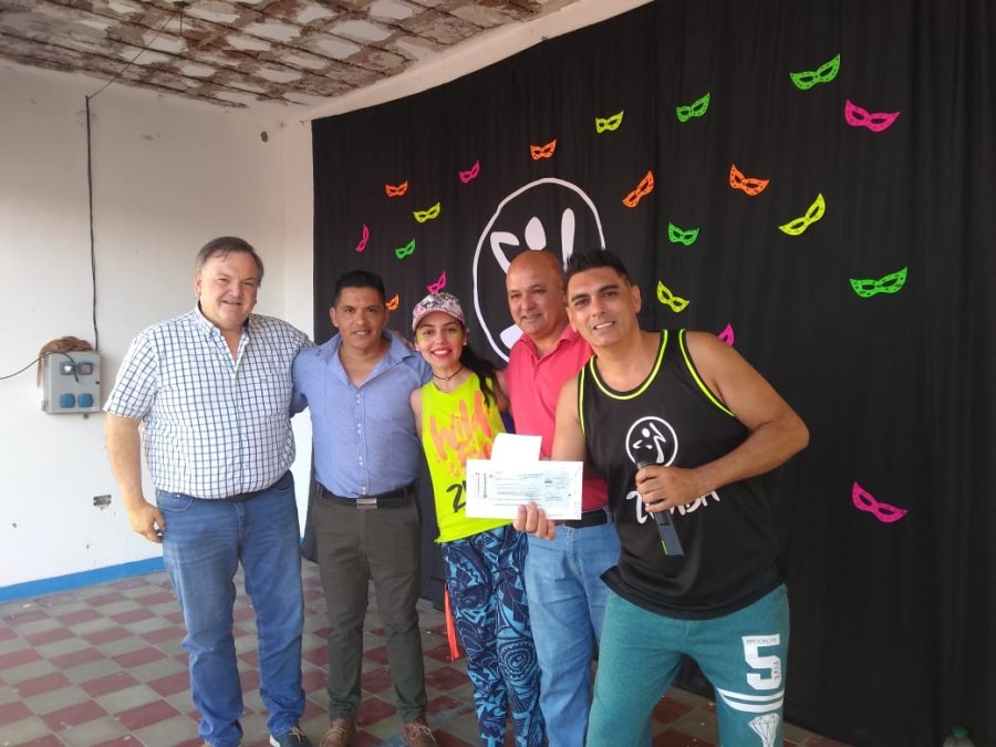 APORTES./ El legislador, el titular de la Comuna, el presidente del Club y los profesores de zumba.