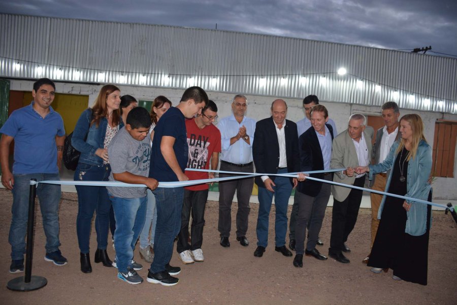 FOTO COMUNICACION// CORTE DE CINTAS./ Su concreci&oacute;n dej&oacute; inaugurados los cuatro nuevos espacios.