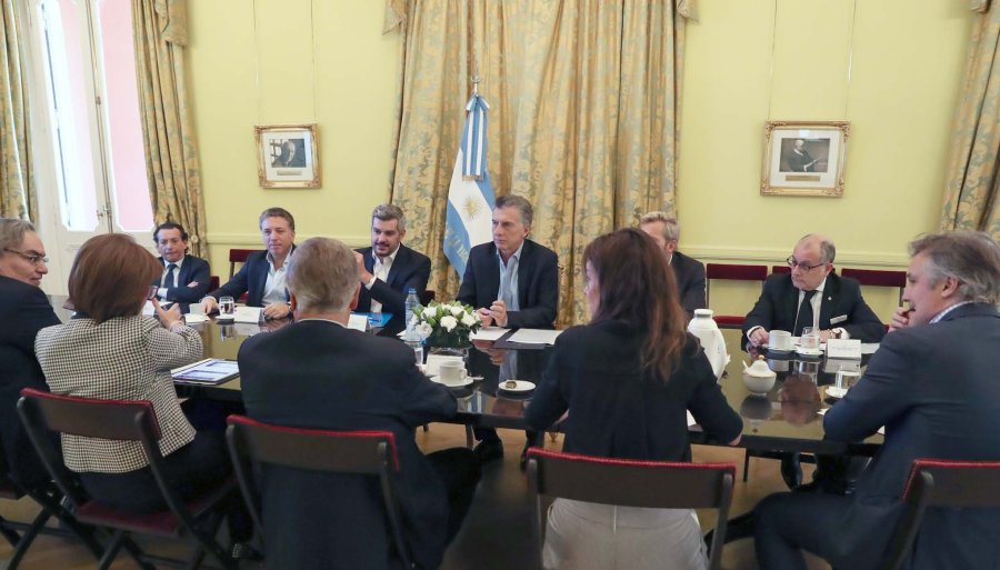 FOTO NA GABINETE. El presidente Macri comenz&oacute; la semana con una reuni&oacute;n de Gabinete.
