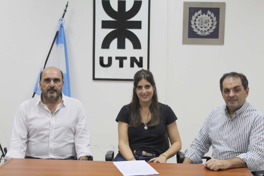 FOTO COMUNICACION UTN RAFAELA ENCUENTRO. Oscar David, Celeste Schierano y Marcelo Laorden en la sede Villa Rosas.