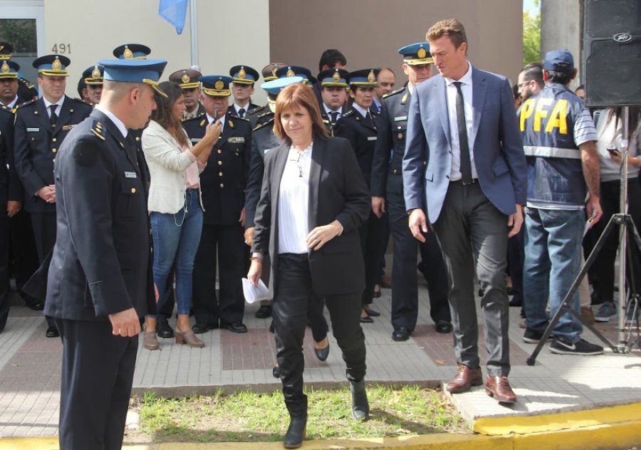 FOTO EL PERIODICO POLICIA FEDERAL EN SAN FRANCISCO. Patricia Bullrich quiere un Comando Unificado para luchar con las bandas y los capos narcos de nuestra regi&oacute;n.